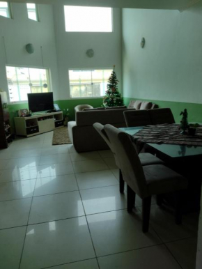 Quarto em Peruíbe há 700m da praia